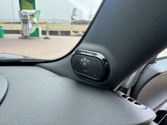 2025 Mini Hatch