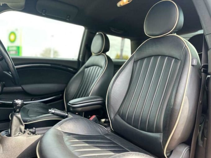 2025 Mini Hatch