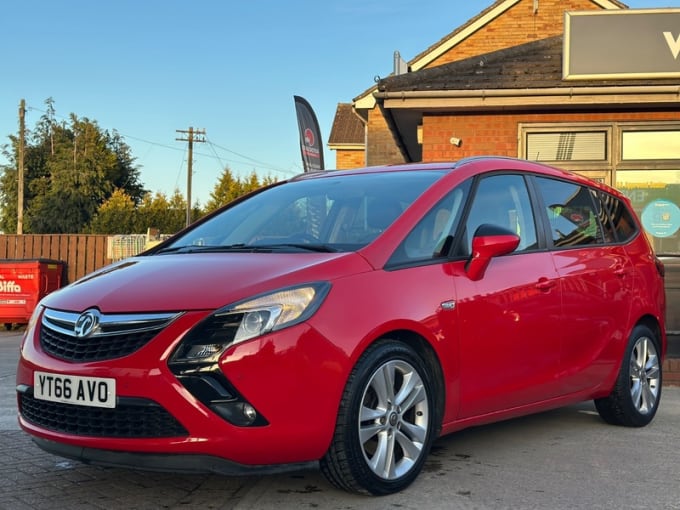 2025 Vauxhall Zafira