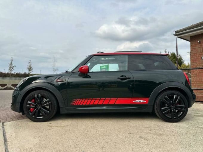 2025 Mini Hatch