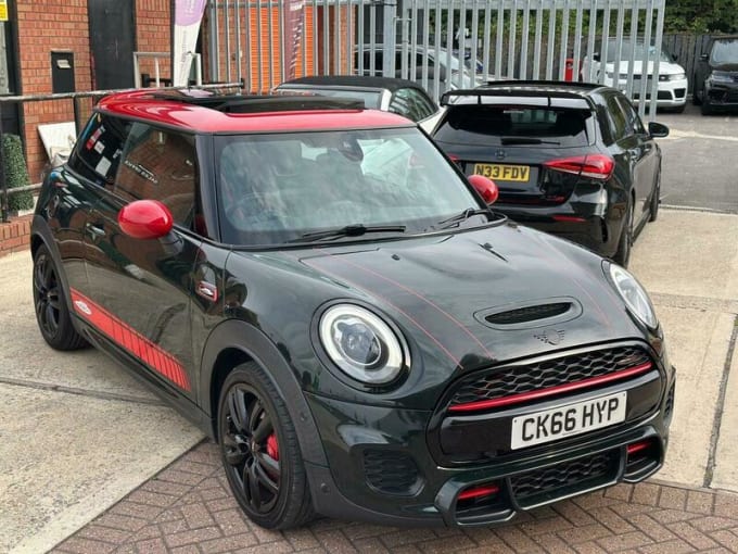 2025 Mini Hatch