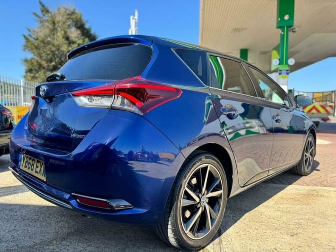 2025 Toyota Auris