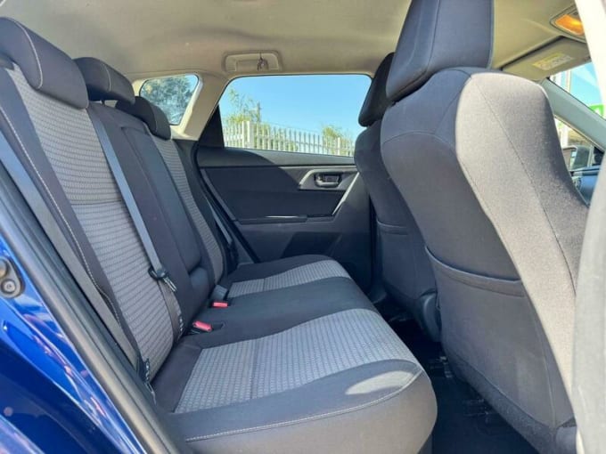 2025 Toyota Auris