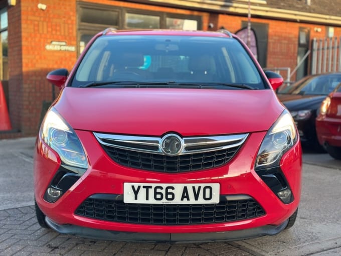 2025 Vauxhall Zafira
