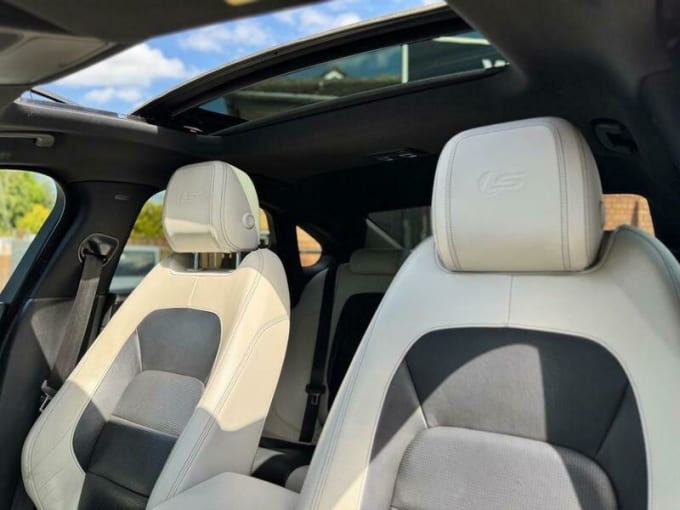 2025 Jaguar Xf