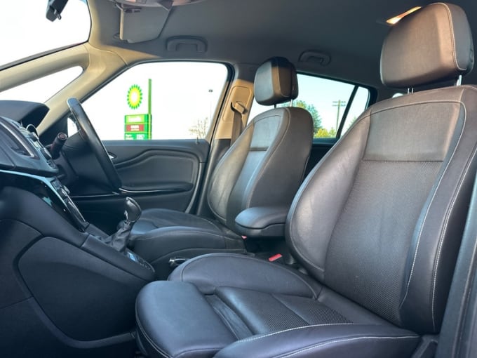 2025 Vauxhall Zafira