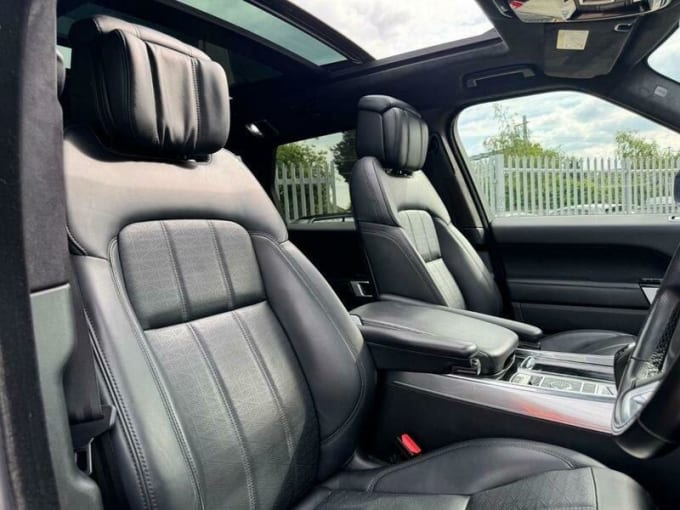 2025 Land Rover Range Rover Sport
