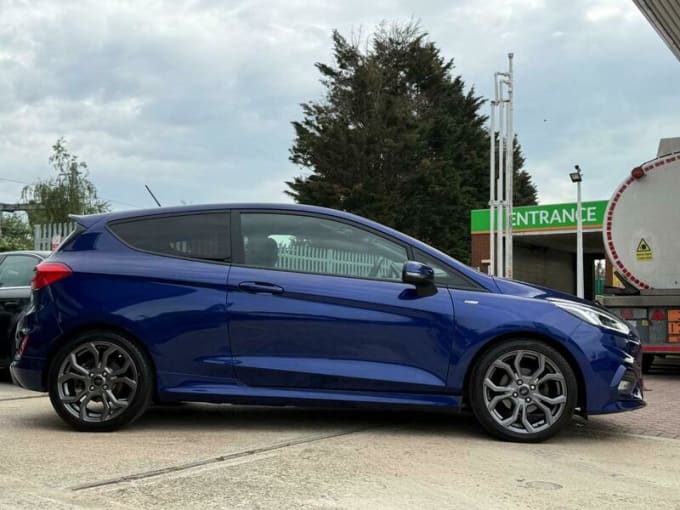 2025 Ford Fiesta