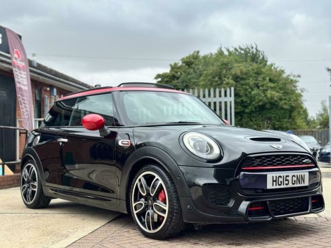 2025 Mini Hatch