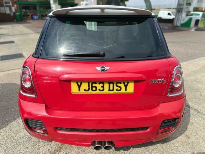 2025 Mini Hatch