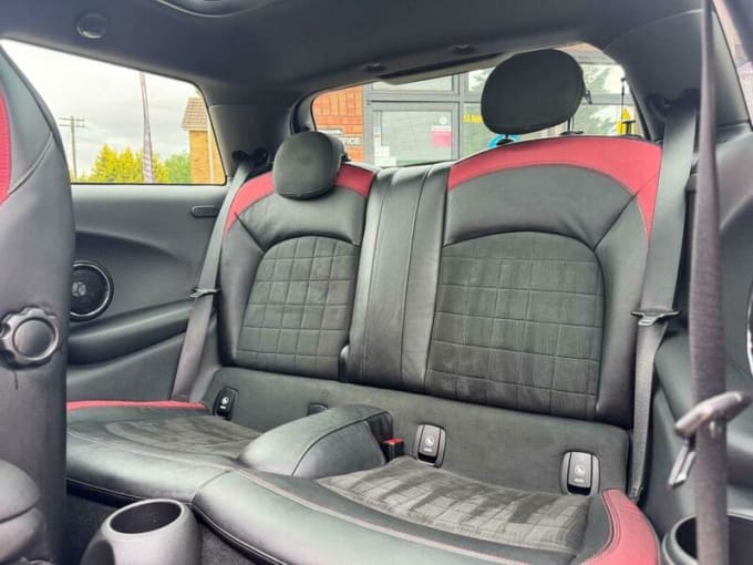 2025 Mini Hatch