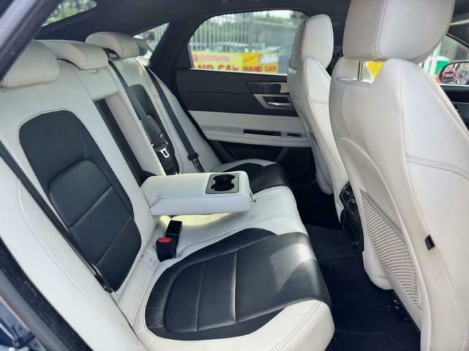 2025 Jaguar Xf