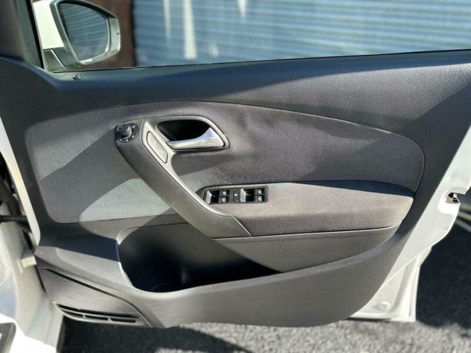 2012 Volkswagen Polo