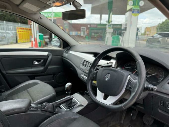 2025 Renault Laguna