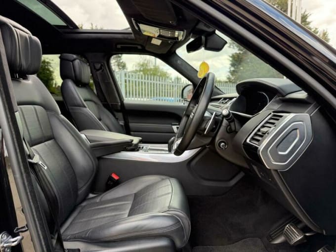 2025 Land Rover Range Rover Sport