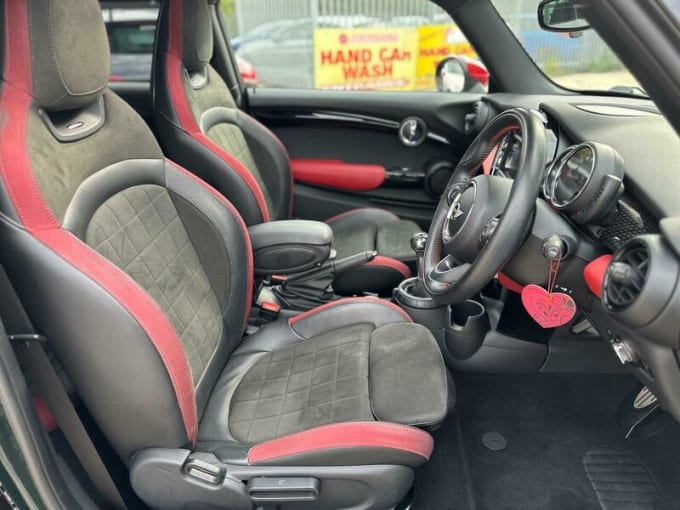 2025 Mini Hatch