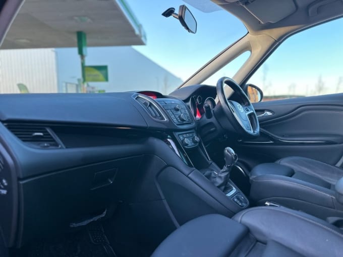 2025 Vauxhall Zafira