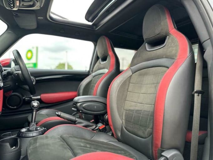 2025 Mini Hatch