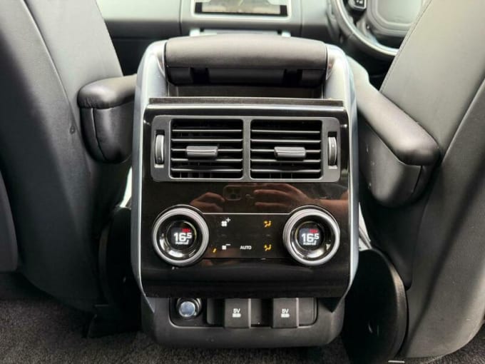 2025 Land Rover Range Rover Sport