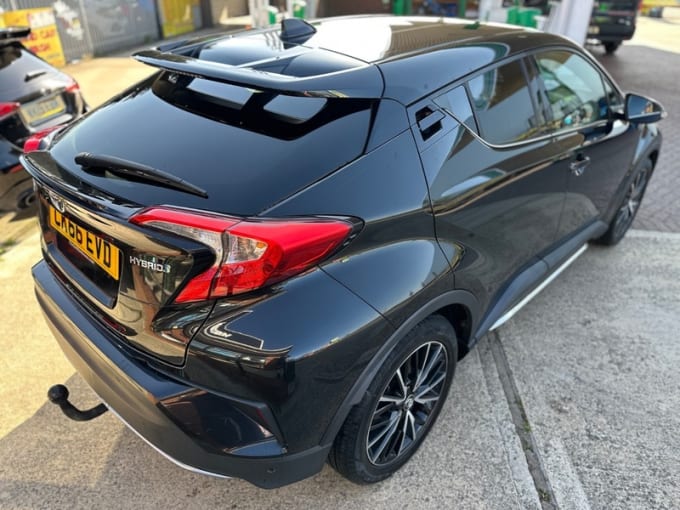 2025 Toyota C-hr