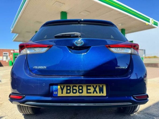 2025 Toyota Auris