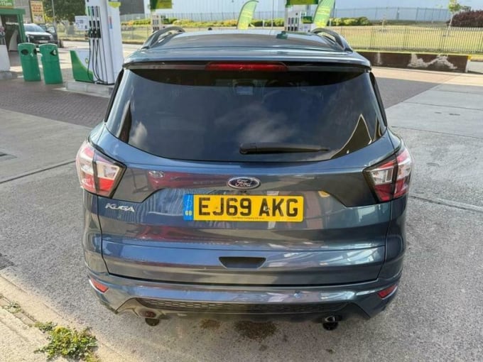 2025 Ford Kuga