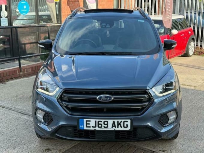2025 Ford Kuga