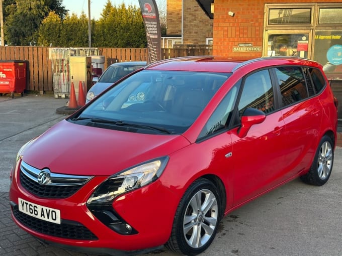 2025 Vauxhall Zafira
