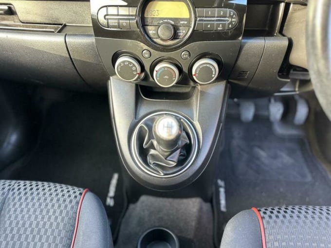 2025 Mazda Mazda2