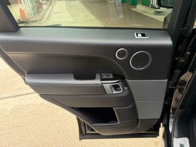 2025 Land Rover Range Rover Sport