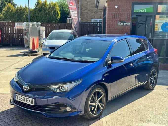 2025 Toyota Auris