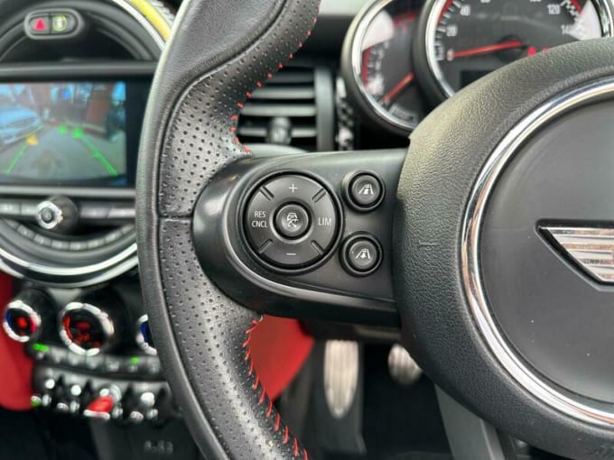 2025 Mini Hatch
