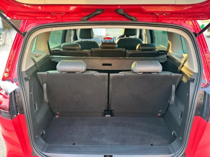 2025 Vauxhall Zafira