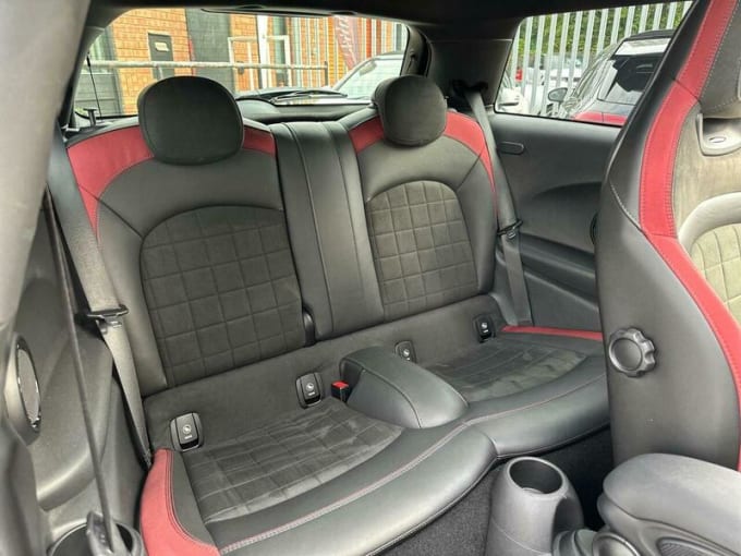 2025 Mini Hatch