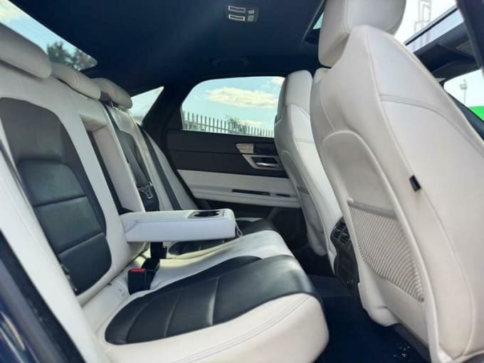 2025 Jaguar Xf