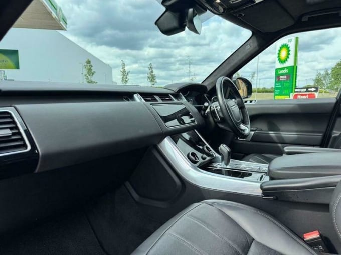 2025 Land Rover Range Rover Sport