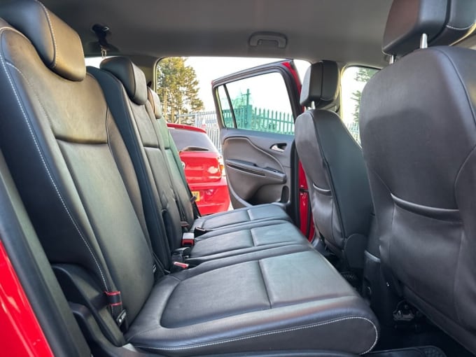 2025 Vauxhall Zafira