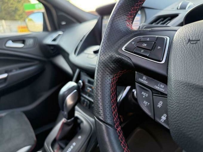2025 Ford Kuga