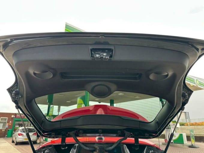 2025 Mini Hatch