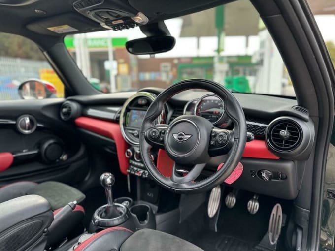 2025 Mini Hatch