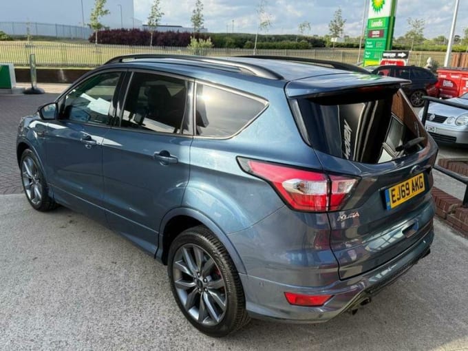 2025 Ford Kuga