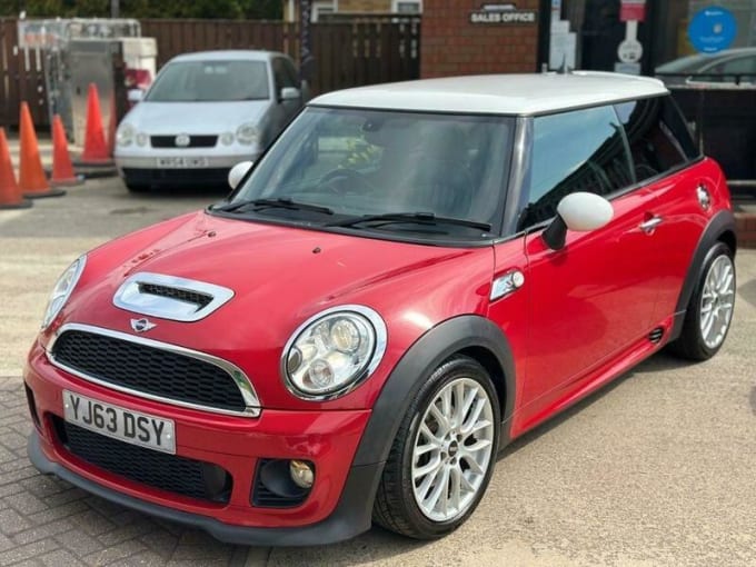 2025 Mini Hatch