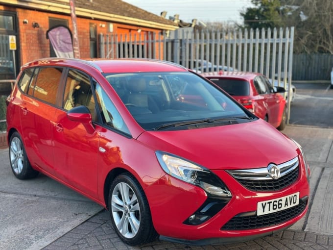 2025 Vauxhall Zafira