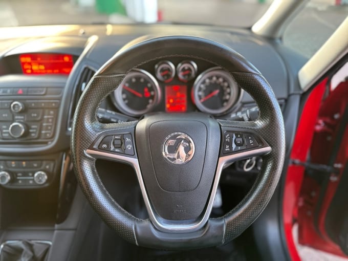 2025 Vauxhall Zafira