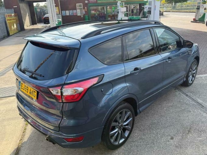 2025 Ford Kuga