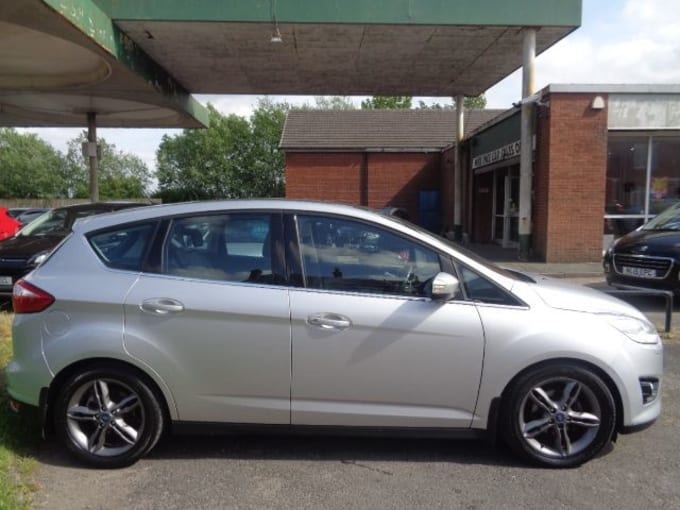 2025 Ford C-max