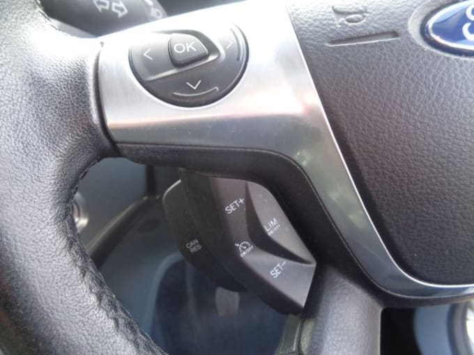 2025 Ford C-max