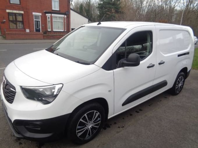 2025 Vauxhall Combo