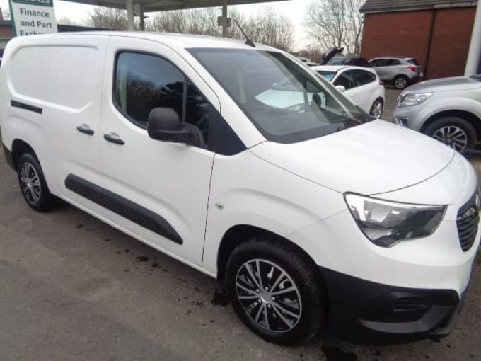 2025 Vauxhall Combo