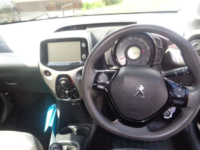 2025 Peugeot 108